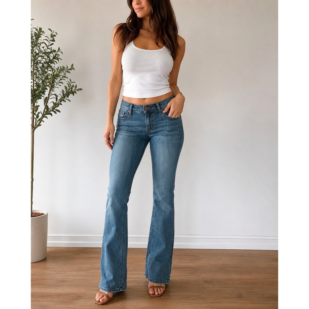 OLD NAVY The Diva Bootcut Jeans Womens 10 Regular Blue Denim Stretch Y2K Style‎